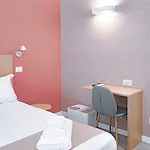 Πανσιόν Visit Νάπολη